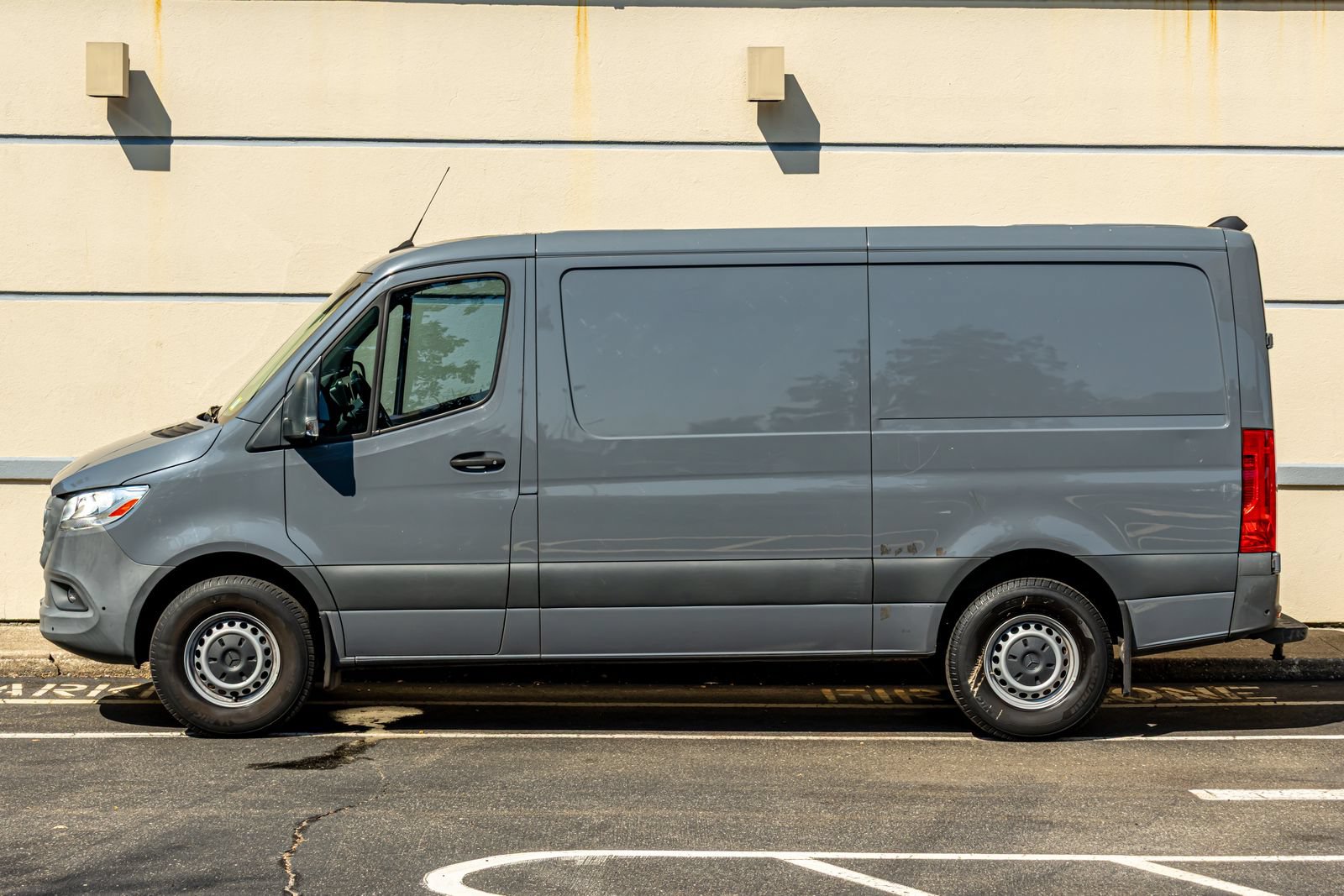 Used 2021 Mercedes-Benz Sprinter 2500 image 5