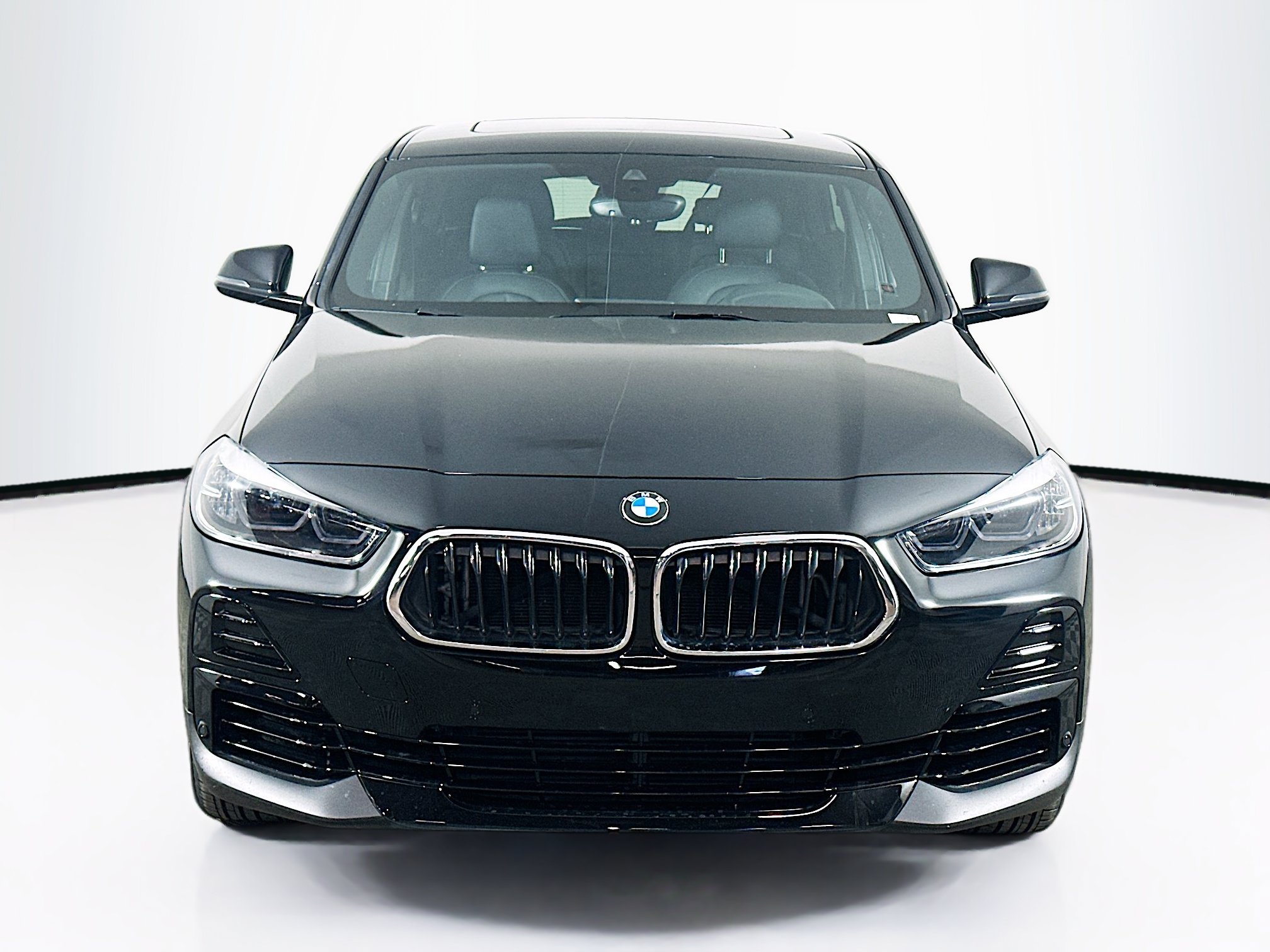 Used 2022 BMW X2 sDrive28i w/ Convenience Package FWD image 2