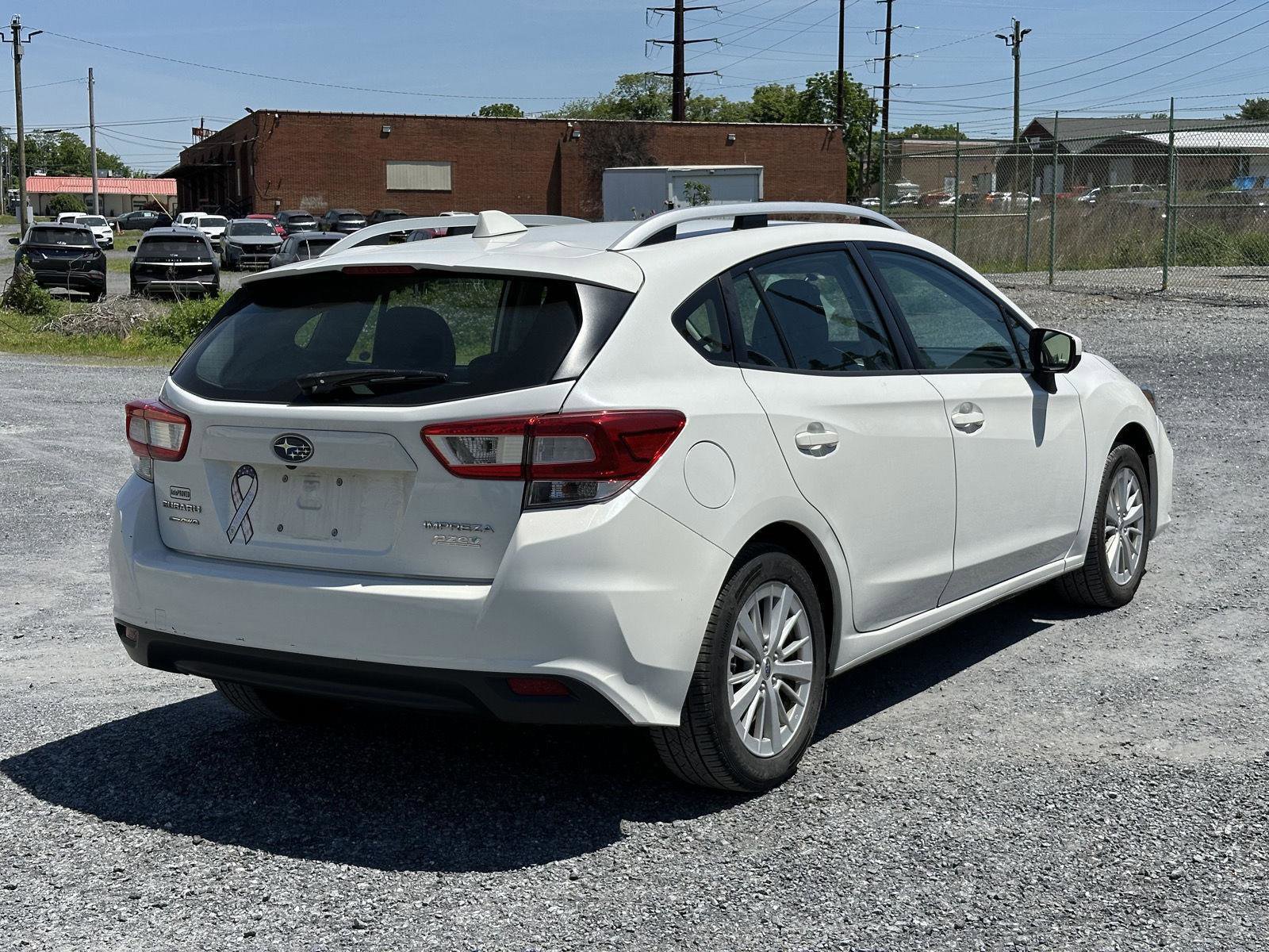 Used 2017 Subaru Impreza 2.0i Premium w/ BSD & Rcta/SRF/Eyesight AWD/4WD image 8