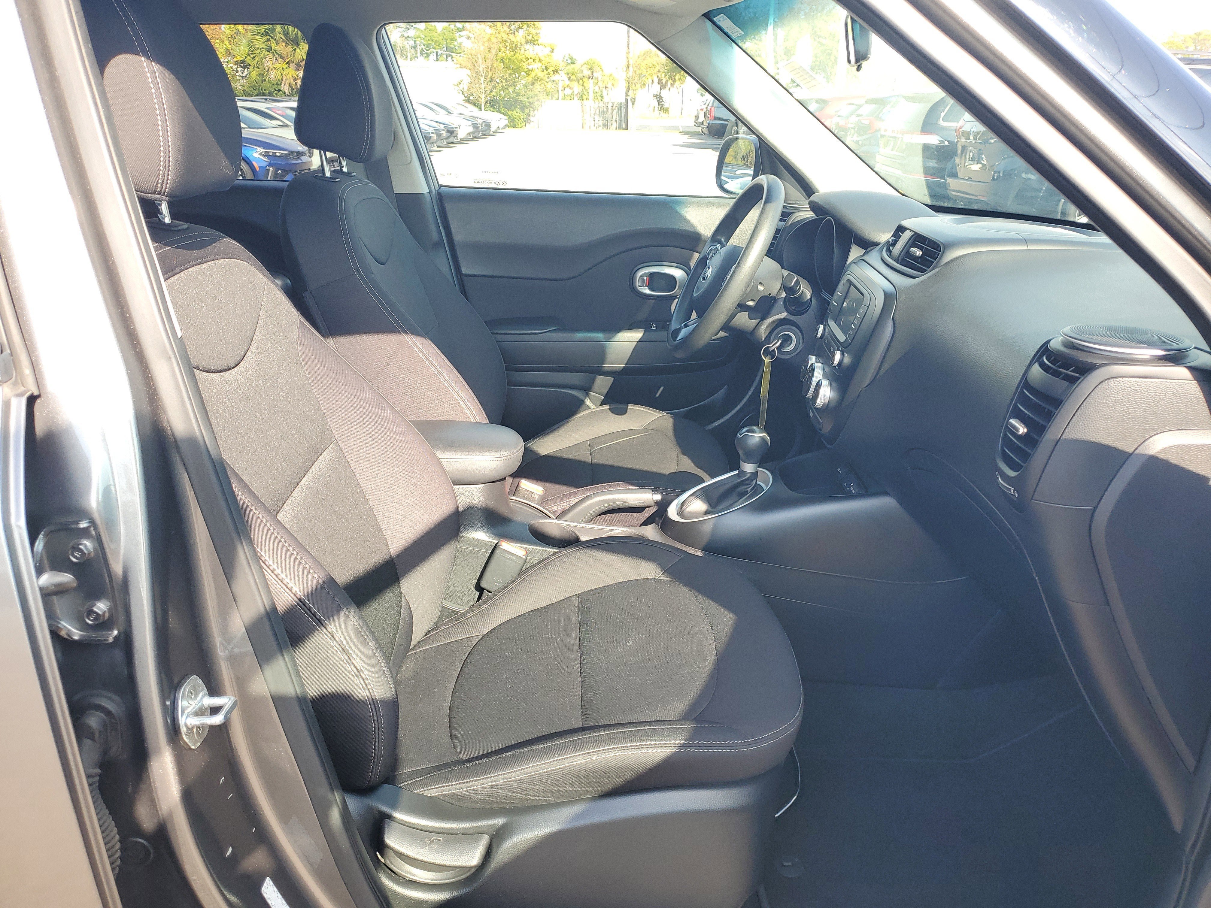 Used 2019 Kia Soul Base image 7