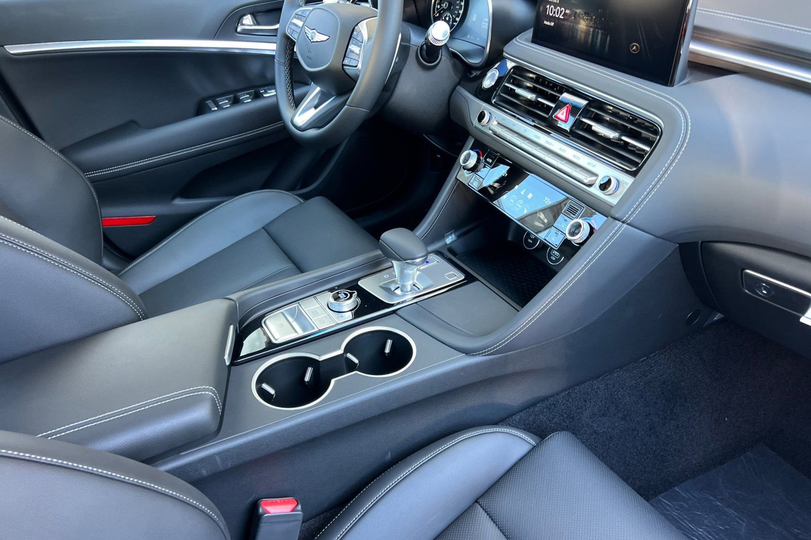 Used 2026 Genesis G70 2.5T image 19