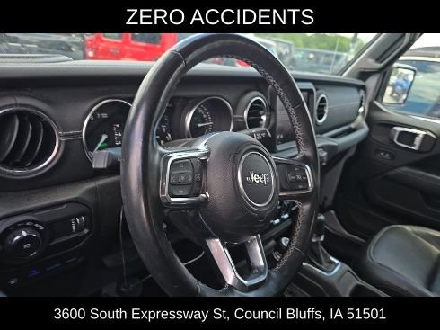 Used 2023 Jeep Wrangler Unlimited Sahara w/ Cold Weather Group AWD/4WD image 8