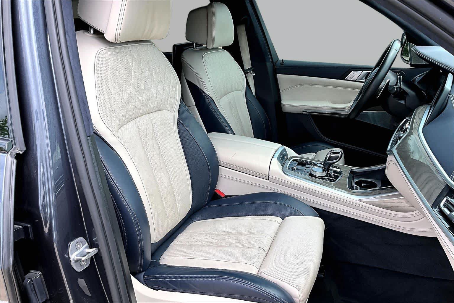 Used 2019 BMW X7 xDrive50i w/ Dynamic Handling Package AWD/4WD image 9