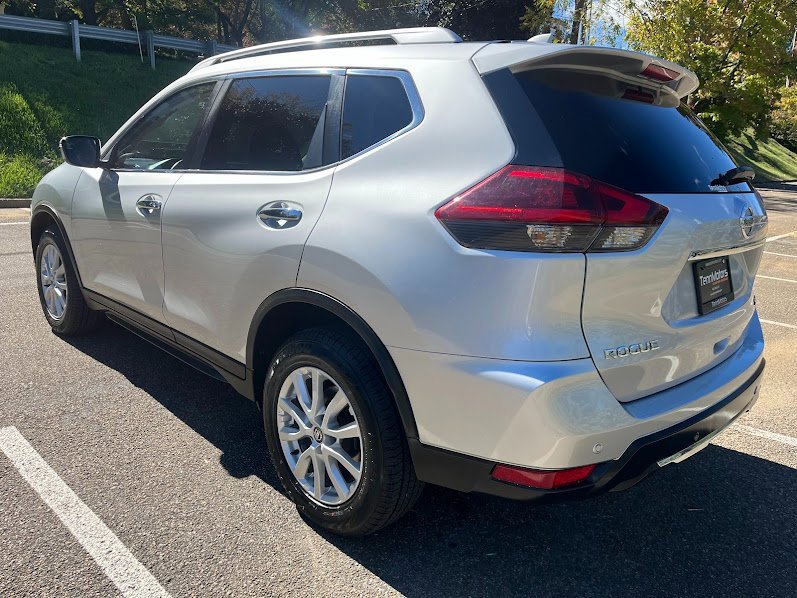 Used 2020 Nissan Rogue SV image 34