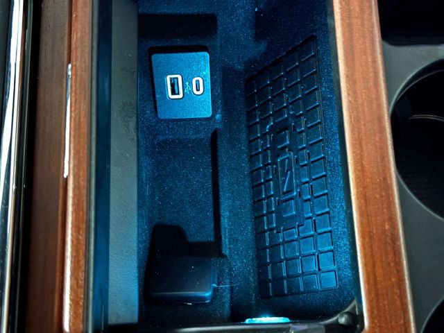 Used 2022 Lincoln Navigator Reserve image 26