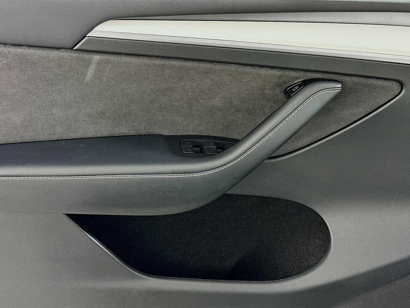 Used 2023 Tesla Model Y Performance image 16