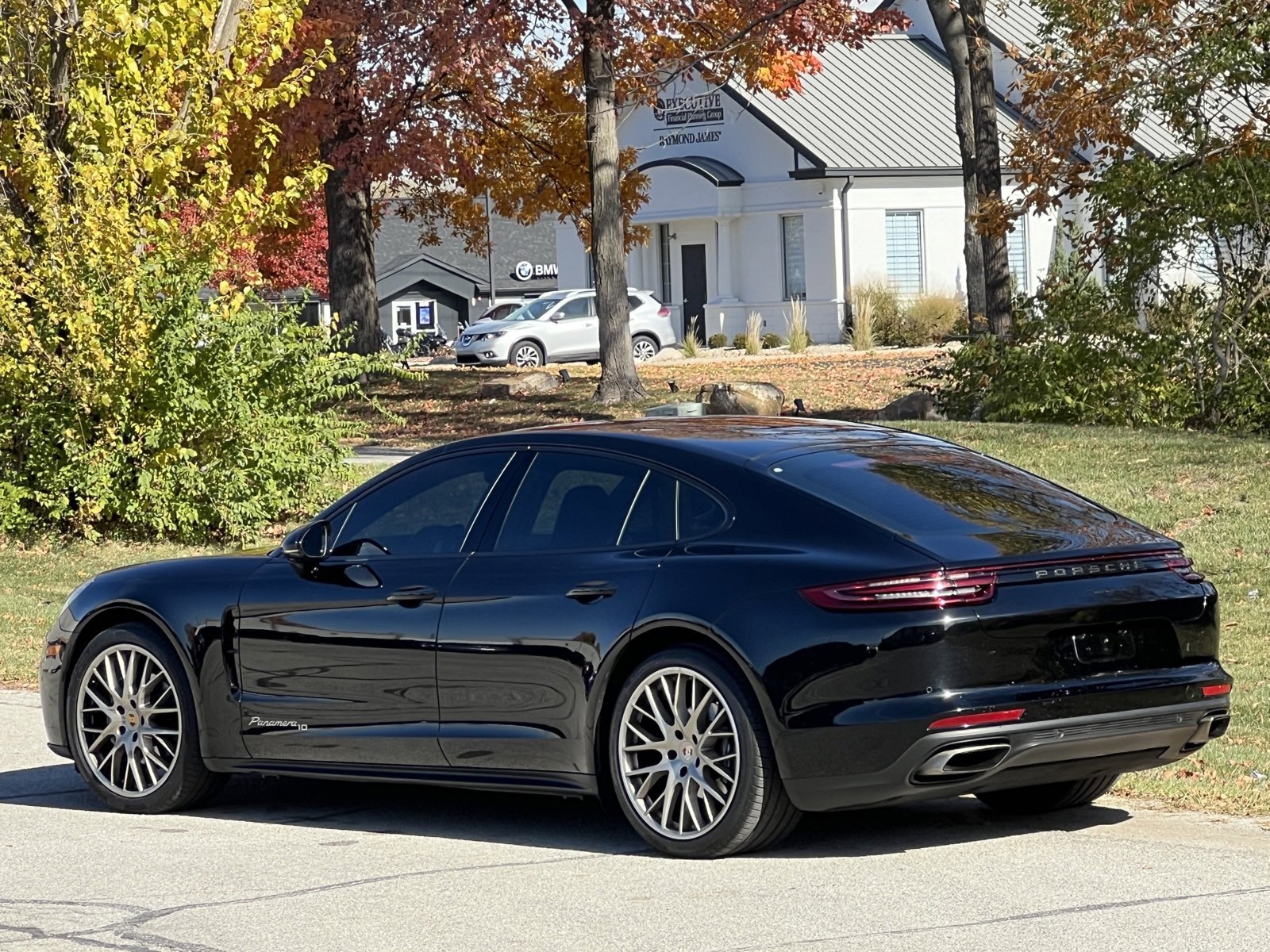 Certified 2020 Porsche Panamera Edition image 3