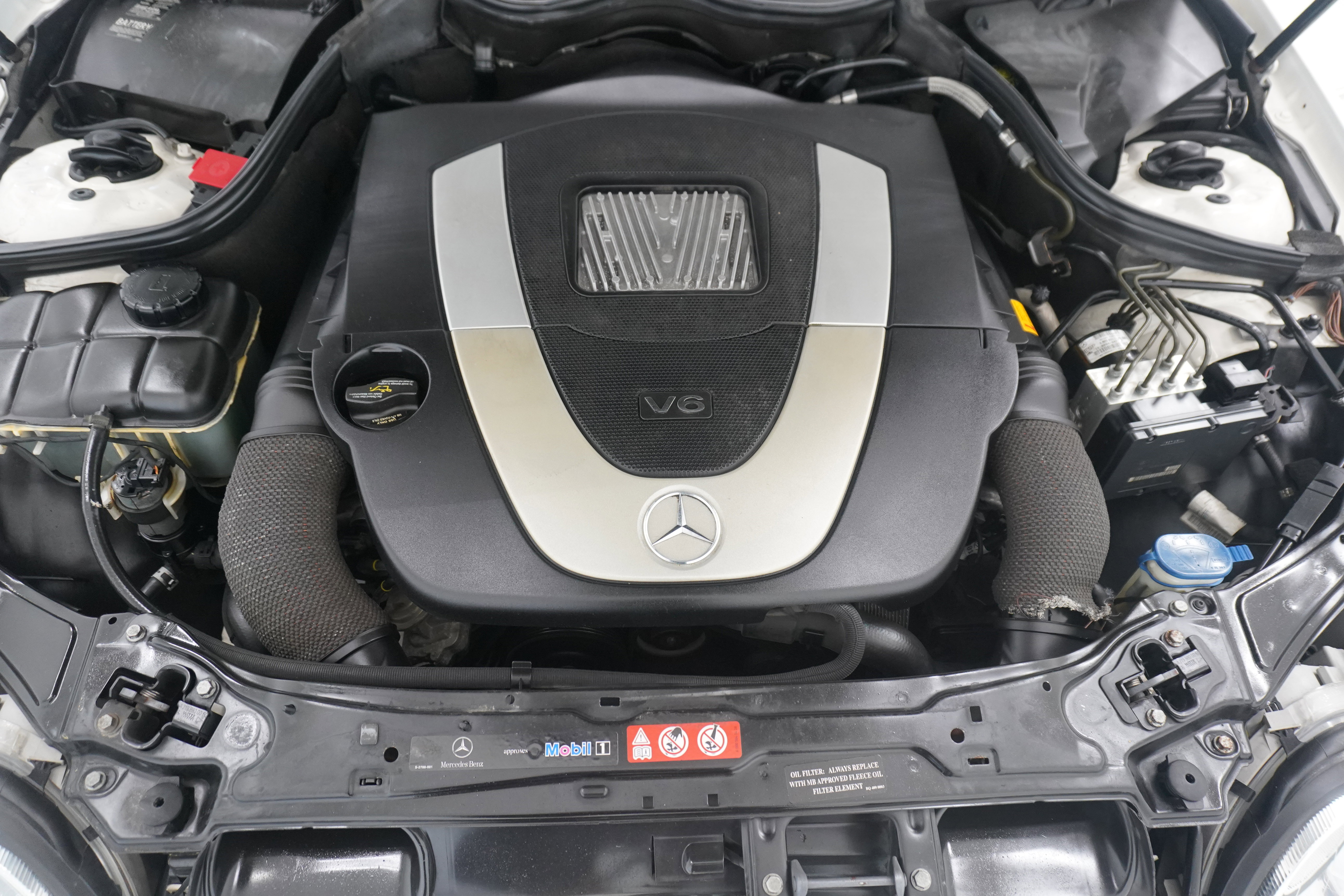 Used 2006 Mercedes-Benz C 230 Sedan image 28