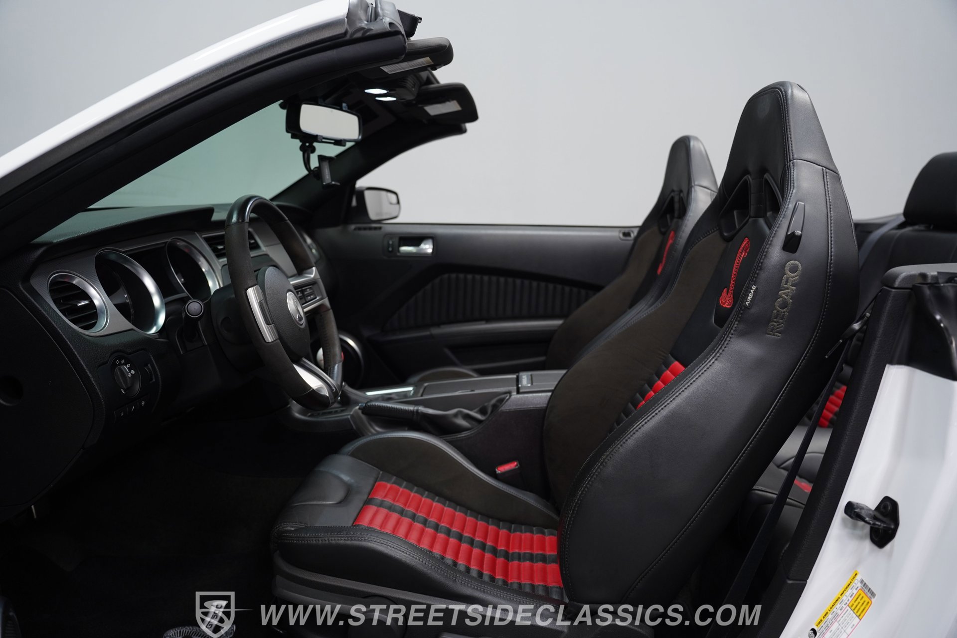 Used 2014 Ford Mustang Shelby GT500 w/ Equipment Group 821A image 38