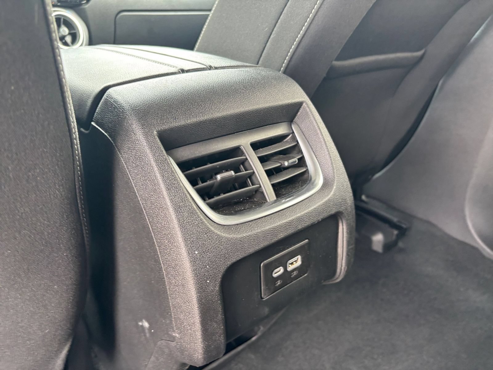 Used 2025 Chevrolet Blazer LT FWD image 23