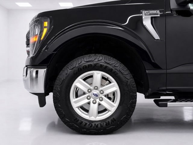 Used 2023 Ford F150 XLT w/ Trailer Tow Package AWD/4WD image 9