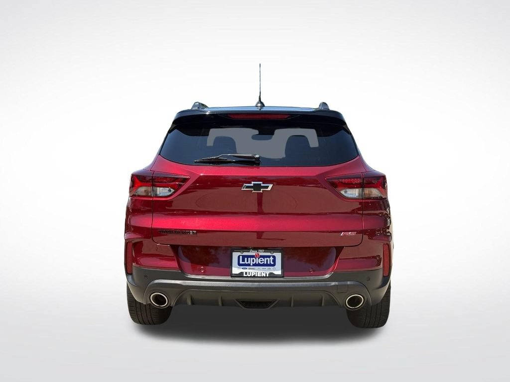 Used 2022 Chevrolet TrailBlazer RS w/ Sun and Liftgate Package FWD image 4