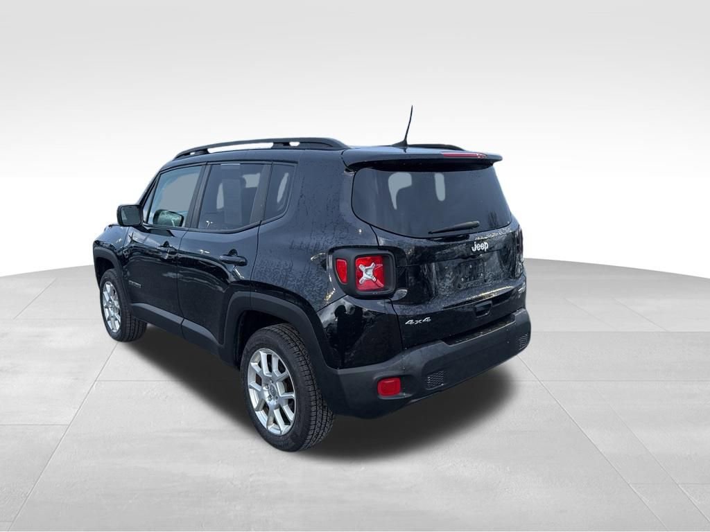 Used 2021 Jeep Renegade Latitude image 3