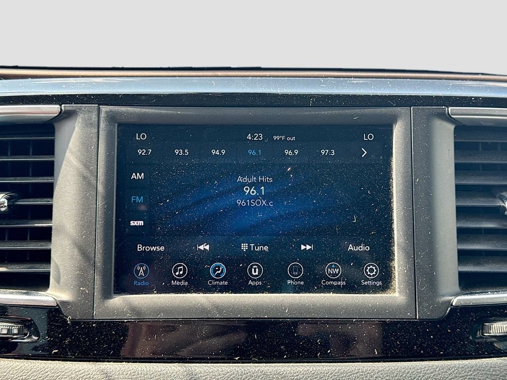 Used 2019 Chrysler Pacifica Touring Plus w/ Tire & Wheel Group FWD image 14