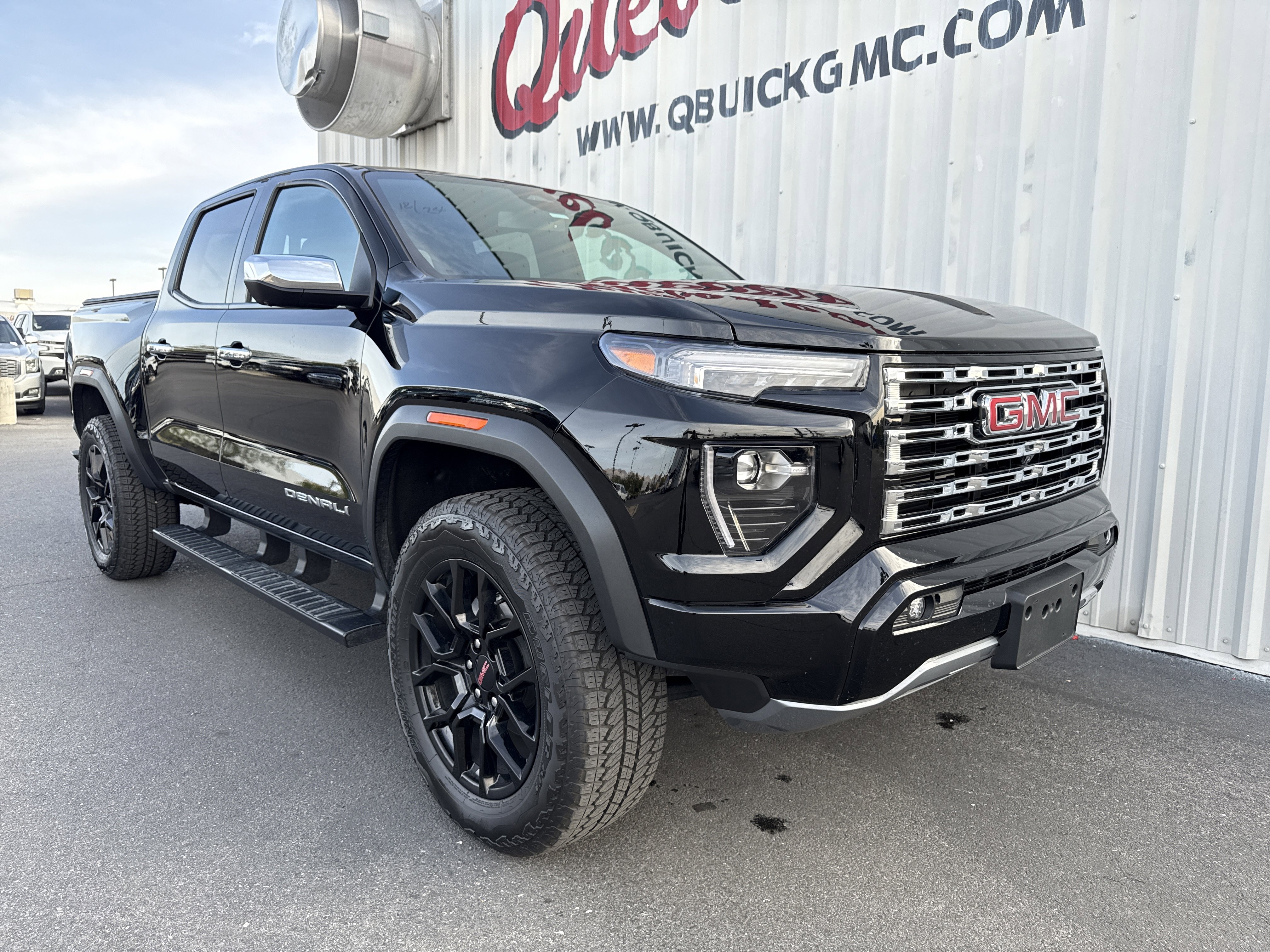 Used 2024 GMC Canyon Denali w/ LPO, Denali Black Edition image 30