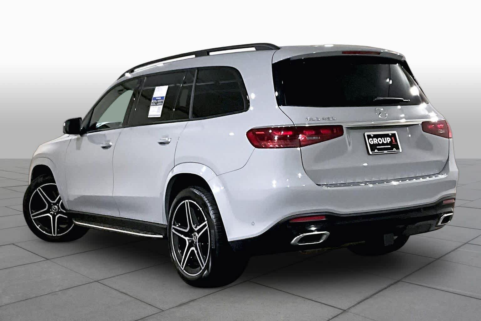 Used 2024 Mercedes-Benz GLS 450 4MATIC image 11