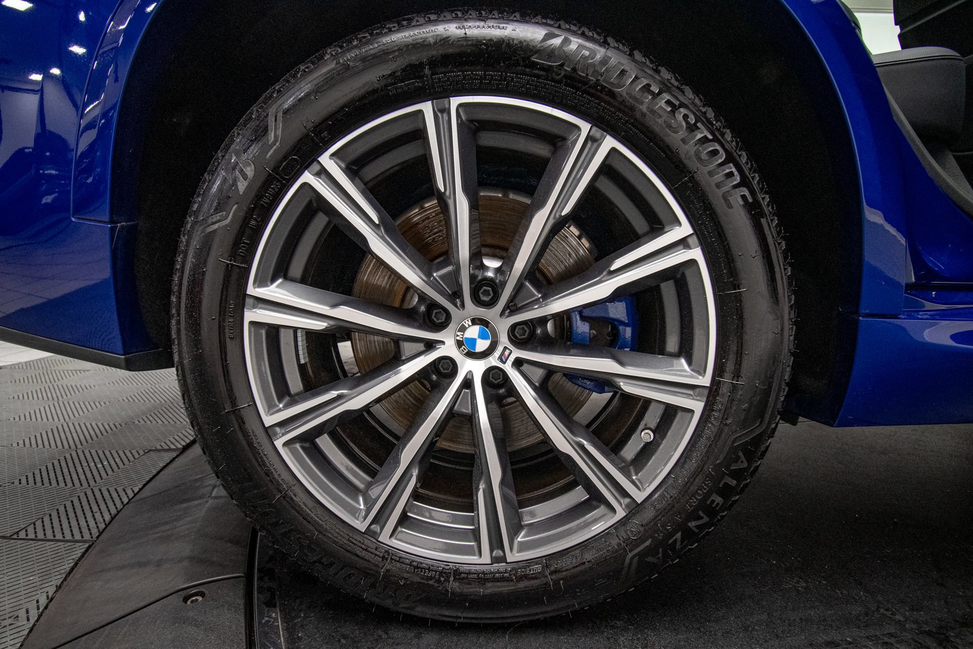 Used 2026 BMW X5 M60i AWD/4WD image 34