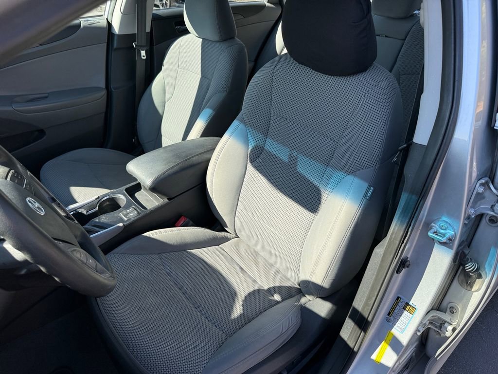 Used 2013 Hyundai Sonata GLS w/ Popular Equipment Pkg image 17