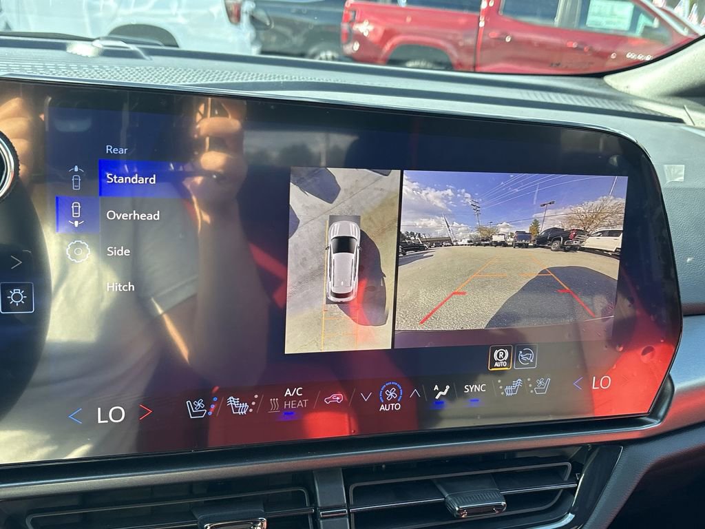 New 2026 Chevrolet Equinox EV RS image 16