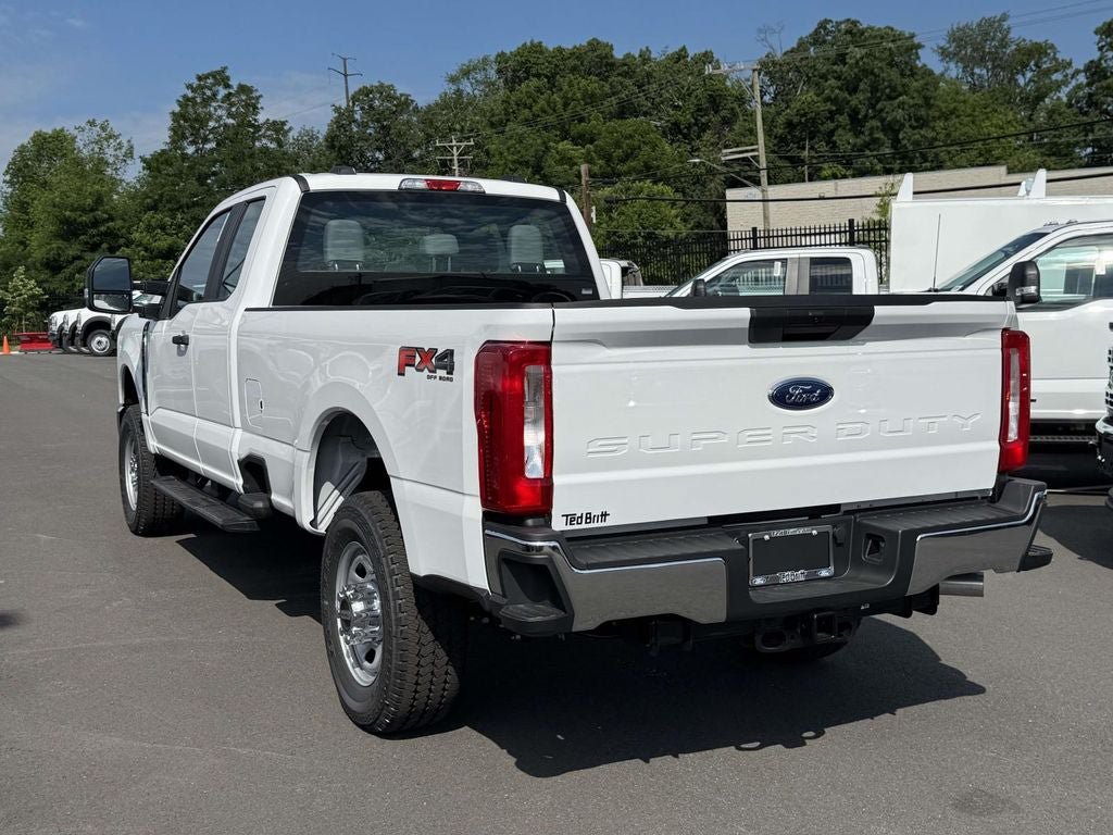 New 2026 Ford F350 XL w/ FX4 Off-Road Package AWD/4WD image 4