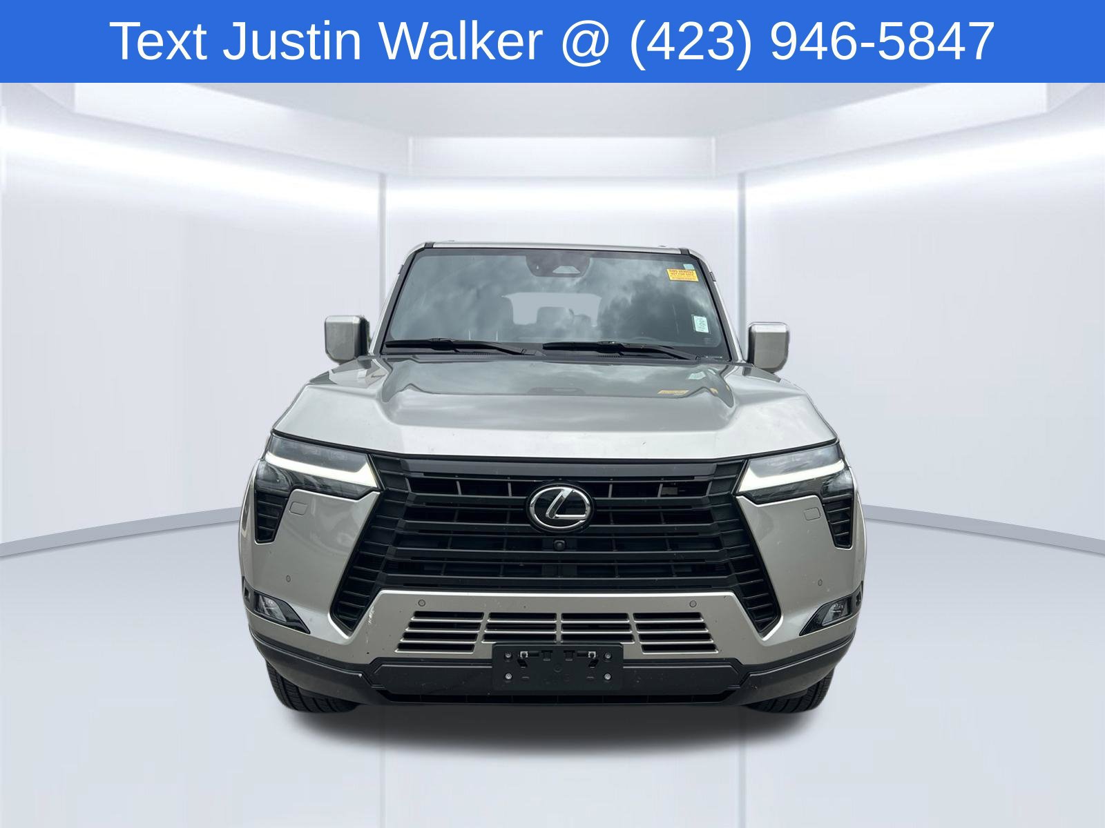 Used 2025 Lexus GX 550 w/ Accessory Package (2T) AWD/4WD image 2
