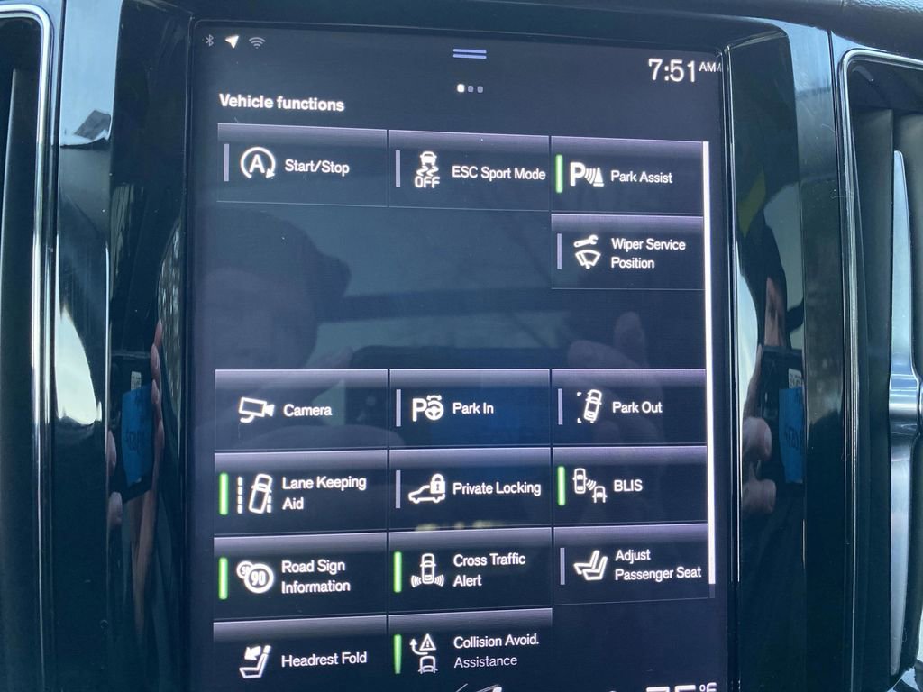 Used 2019 Volvo XC60 T5 Momentum w/ Premium Package image 30