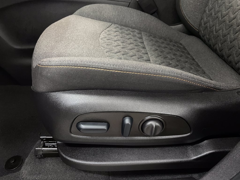 Certified 2023 Chevrolet Equinox LT FWD image 9