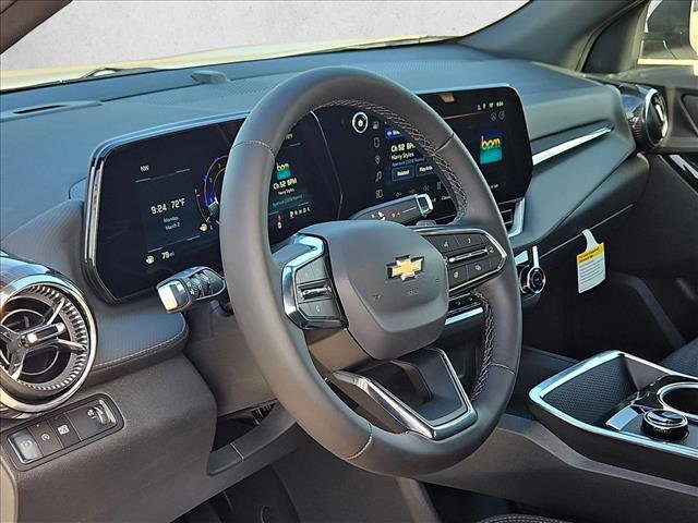 New 2026 Chevrolet Equinox LT image 3