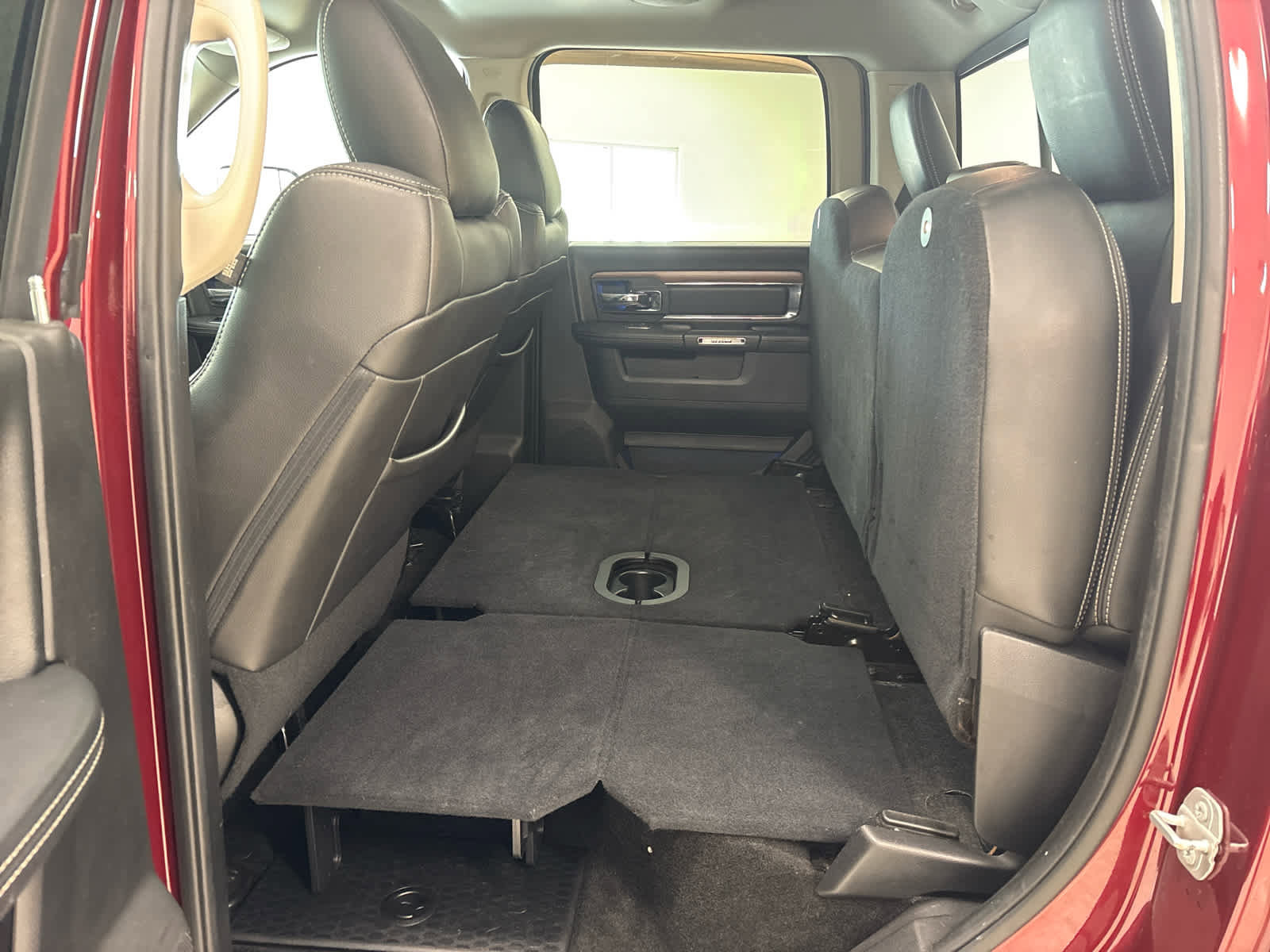 Used 2016 RAM 2500 Laramie AWD/4WD image 14