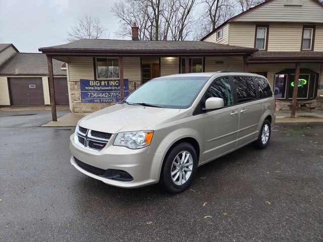 Used 2016 Dodge Grand Caravan SXT w/ Rear Park Assist Package FWD image 1
