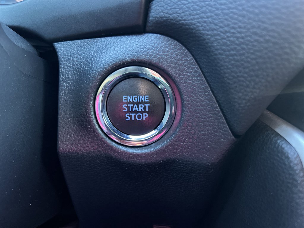 Used 2021 Toyota RAV4 Limited image 34