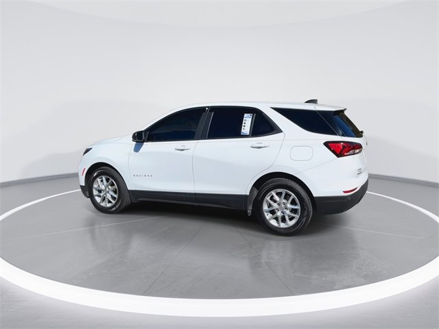 Used 2022 Chevrolet Equinox LS w/ LS Convenience Package image 8