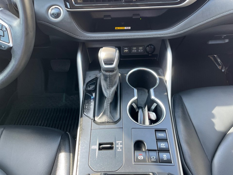 Certified 2025 Toyota Highlander XLE image 23