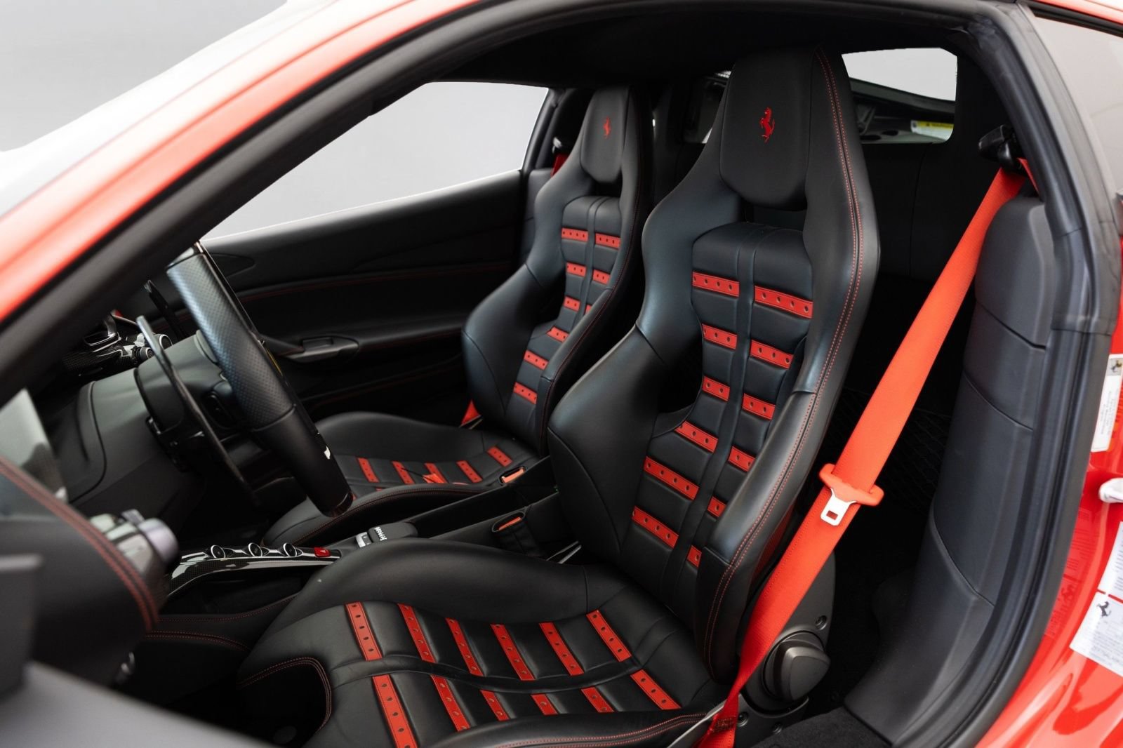 Used 2019 Ferrari 488 GTB RWD image 9