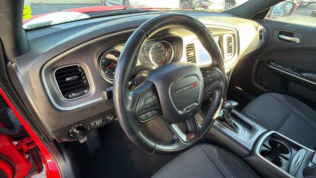 Used 2022 Dodge Charger SXT image 31
