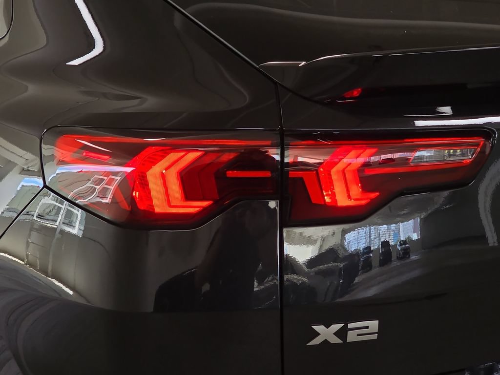 Used 2026 BMW X2 M35i AWD/4WD image 33