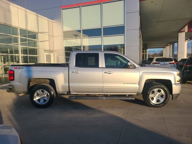 Used 2018 Chevrolet Silverado 1500 LT w/ All Star Edition image 8