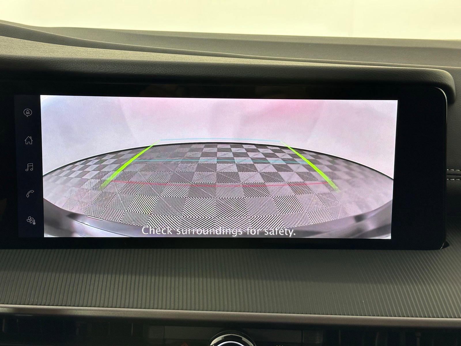 Used 2025 Nissan Murano SV image 38