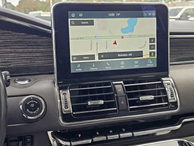 Used 2020 Lincoln Navigator Black Label w/ Cargo Convenience Package image 9