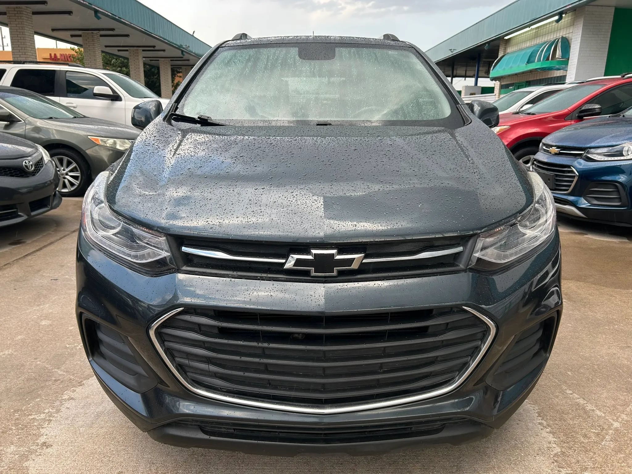 Used 2021 Chevrolet Trax LT w/ Sport Edition FWD image 8