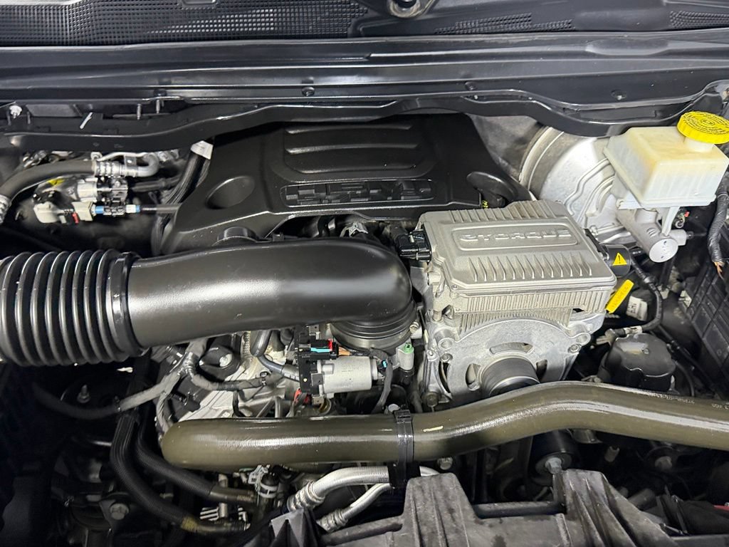Used 2024 RAM 1500 Laramie AWD/4WD image 34