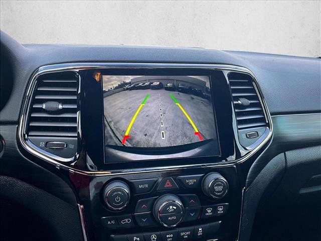 Used 2019 Jeep Grand Cherokee Altitude image 23