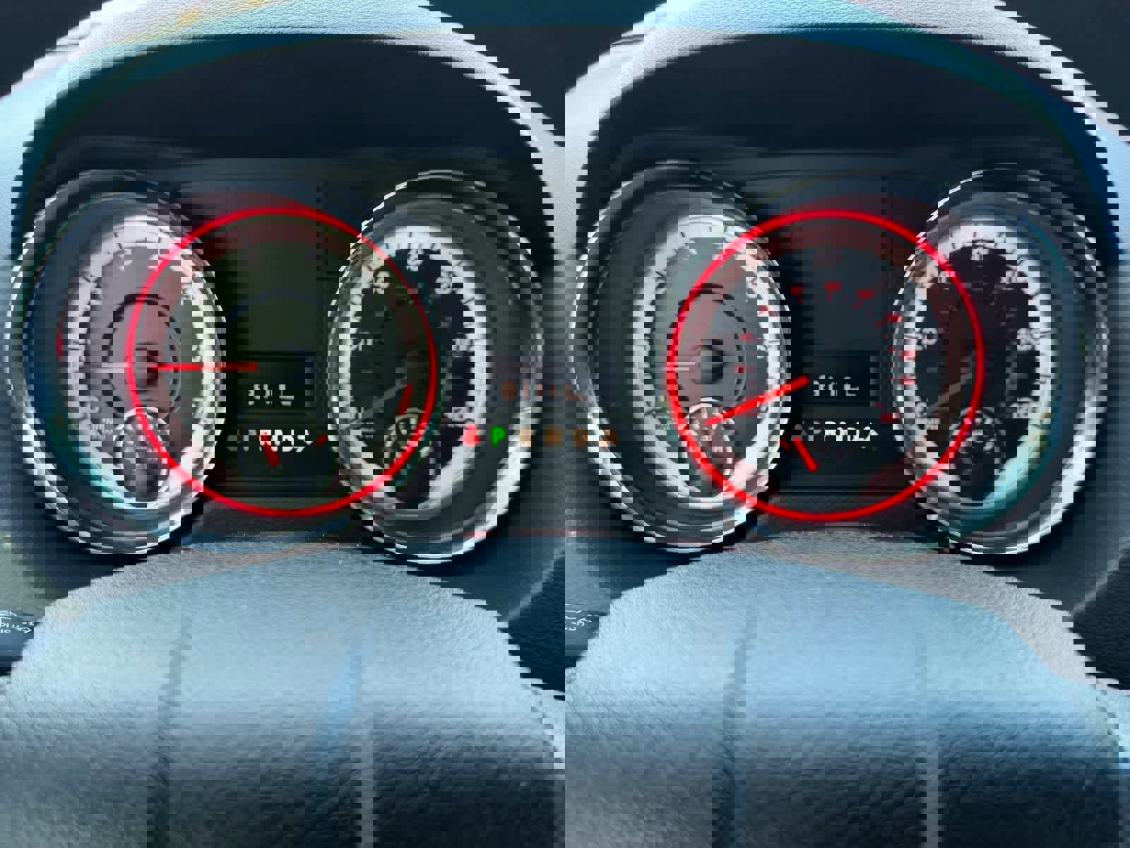 Used 2018 Dodge Grand Caravan SE w/ UConnect Hands-Free Group image 29