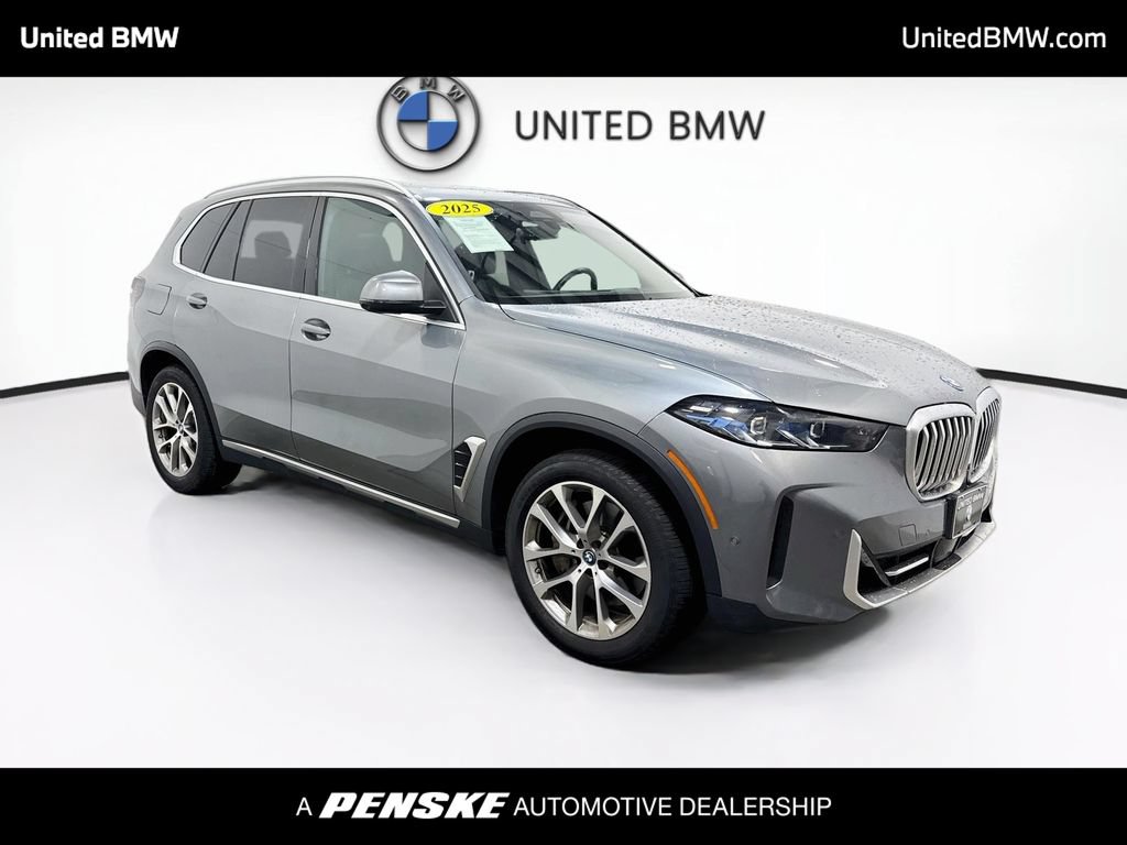 Used 2025 BMW X5 xDrive50e w/ Climate Comfort Package AWD/4WD image 3