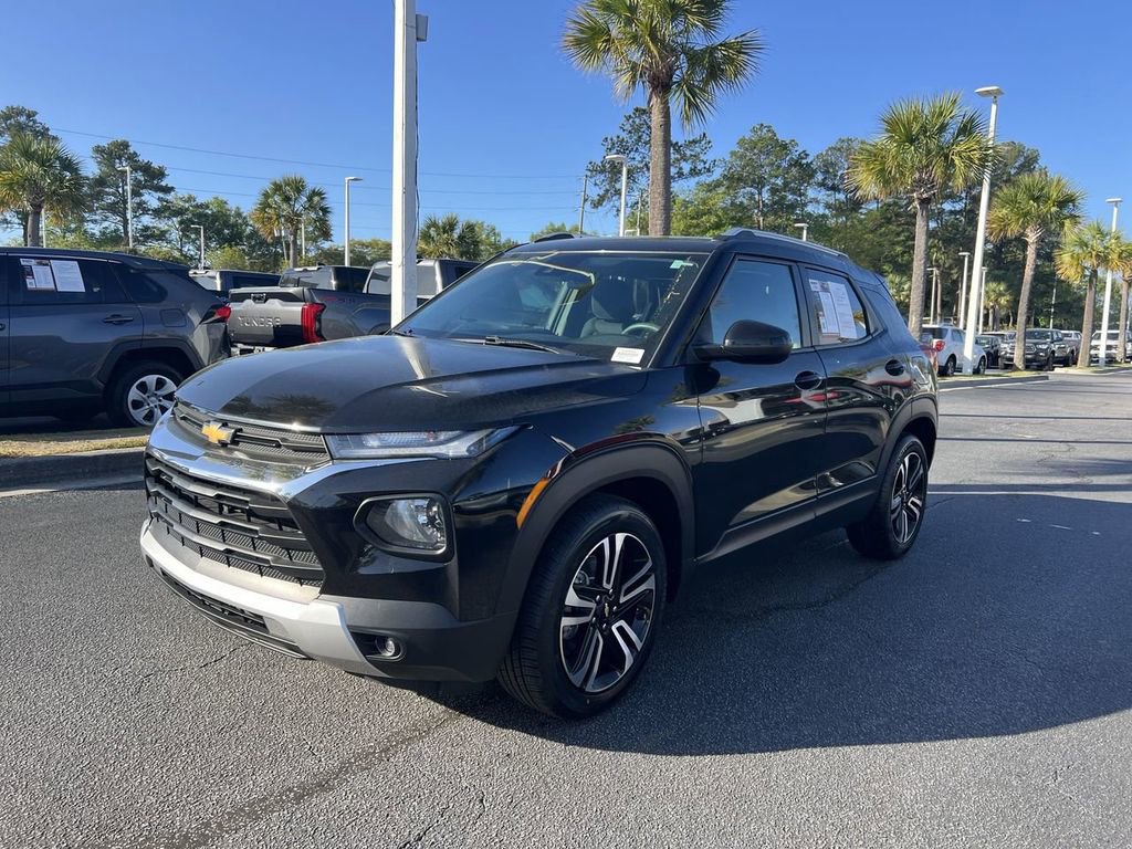 Used 2023 Chevrolet TrailBlazer LT w/ Convenience Package FWD image 4