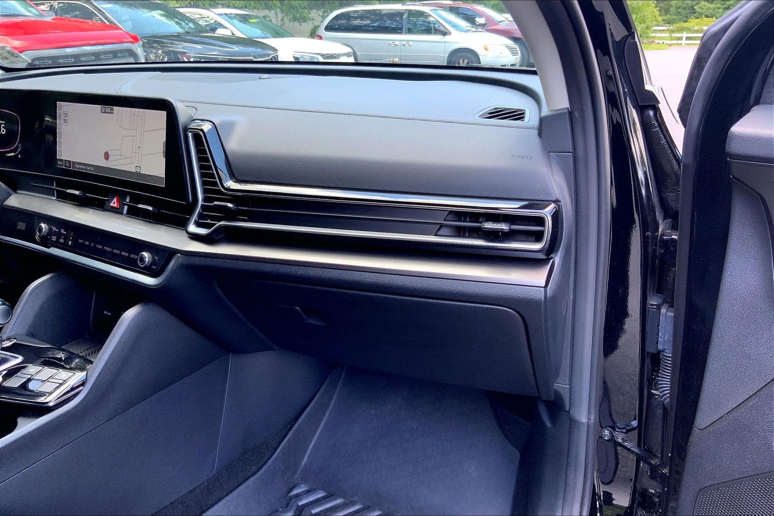 Used 2025 Kia Sportage EX FWD image 18