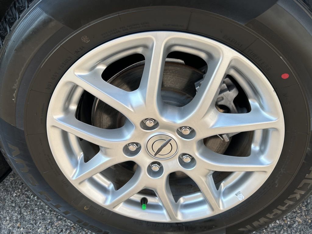 Used 2023 Chrysler Pacifica Touring-L image 27