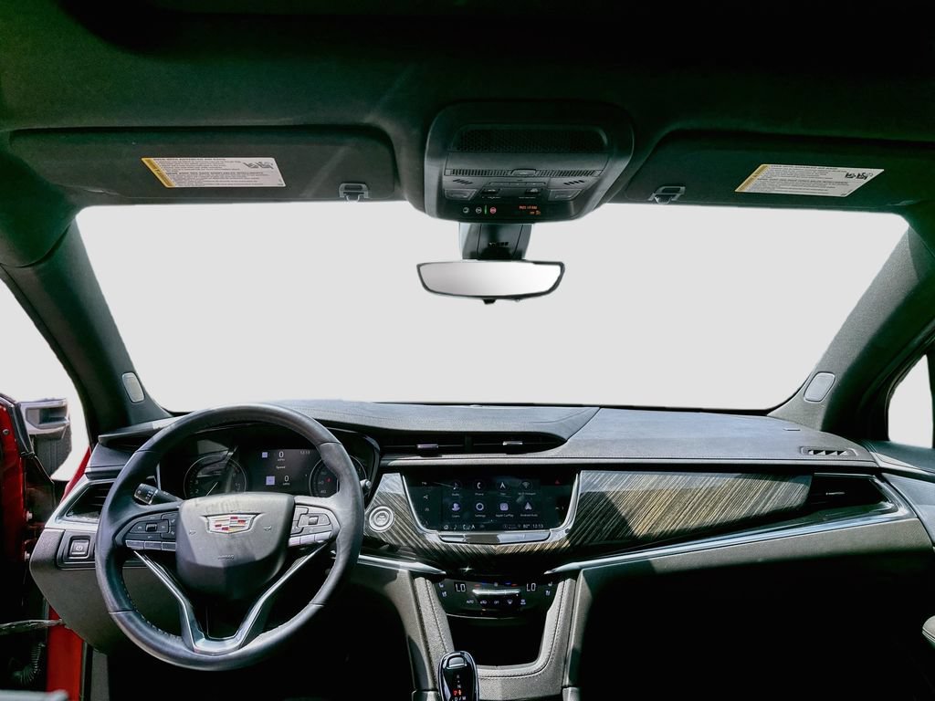 Used 2023 Cadillac XT6 Premium Luxury w/ Technology Package FWD image 23