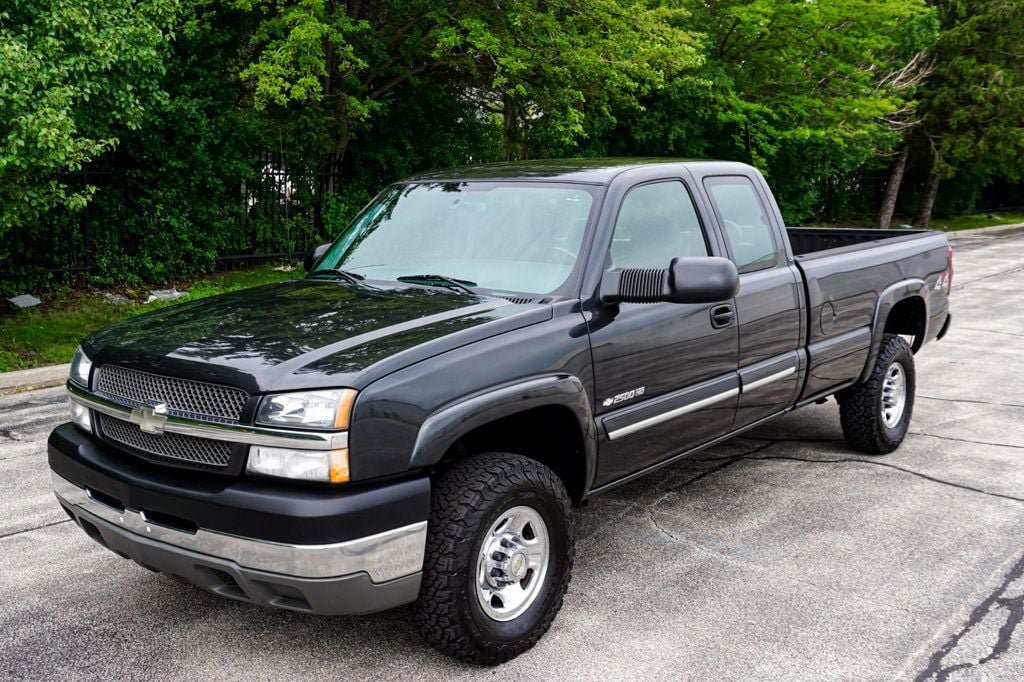 Used 2004 Chevrolet Silverado 2500 LS AWD/4WD image 23