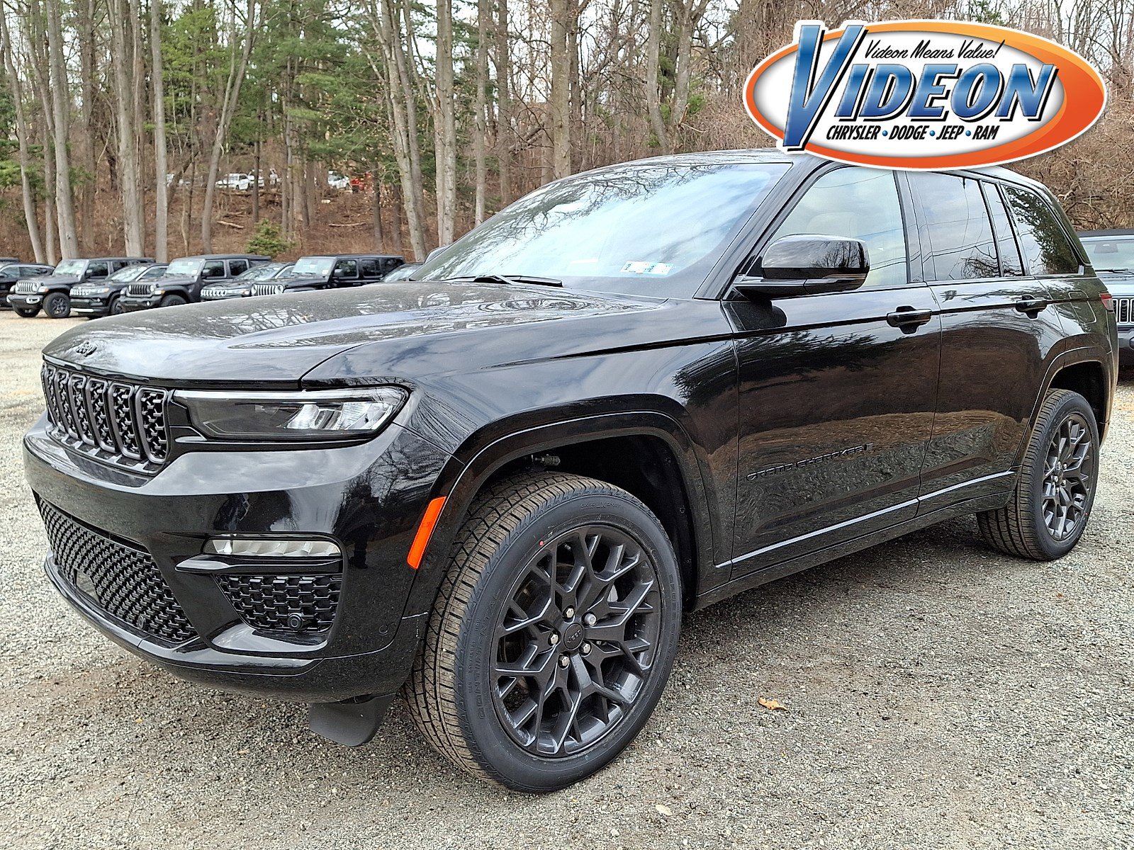 New 2025 Jeep Grand Cherokee Summit w/ Obsidian Package image 1